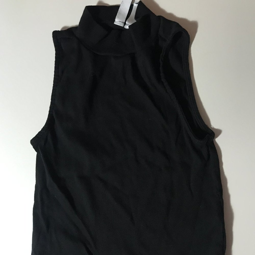H&M Black Ribbed Turtle Neck